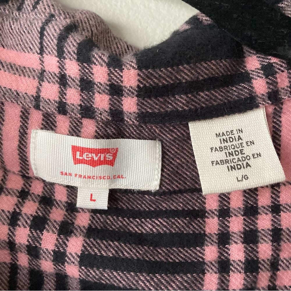 Levi’s Plaid Flannel Button Up Boxy Relaxed Fit Women’s Large - Picture 7 of 9